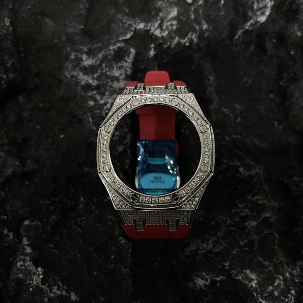 Ga2100 Silver Diamond Case Red Rubber